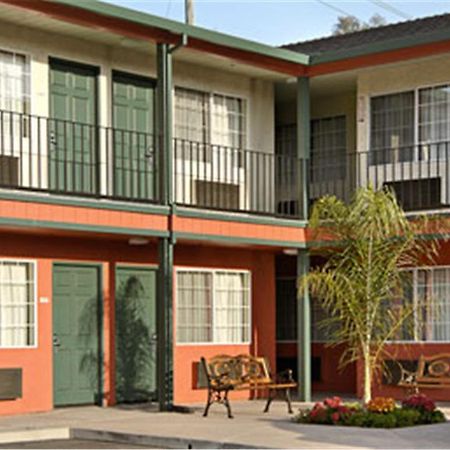 Days Inn Salinas Airport 외부 사진