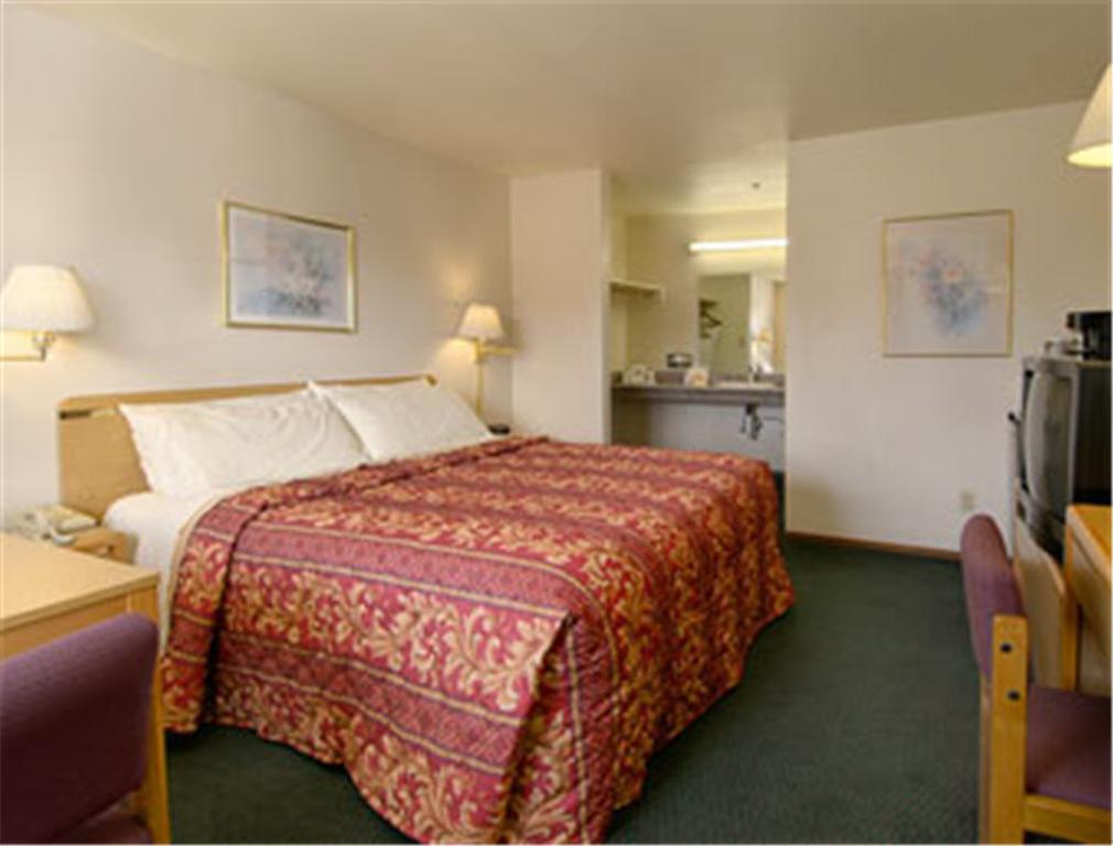 Days Inn Salinas Airport 객실 사진