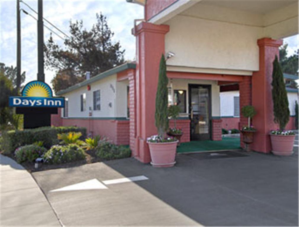 Days Inn Salinas Airport 외부 사진